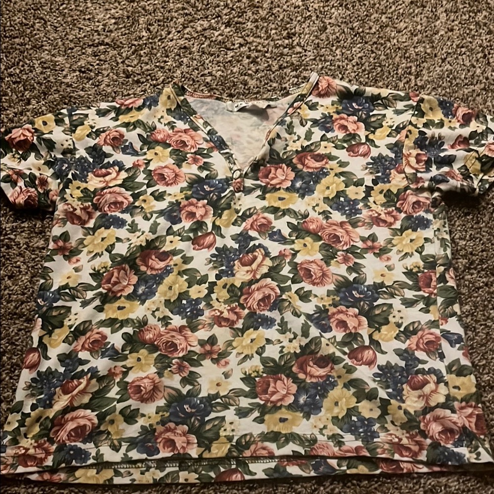 Floral V-Neck Top